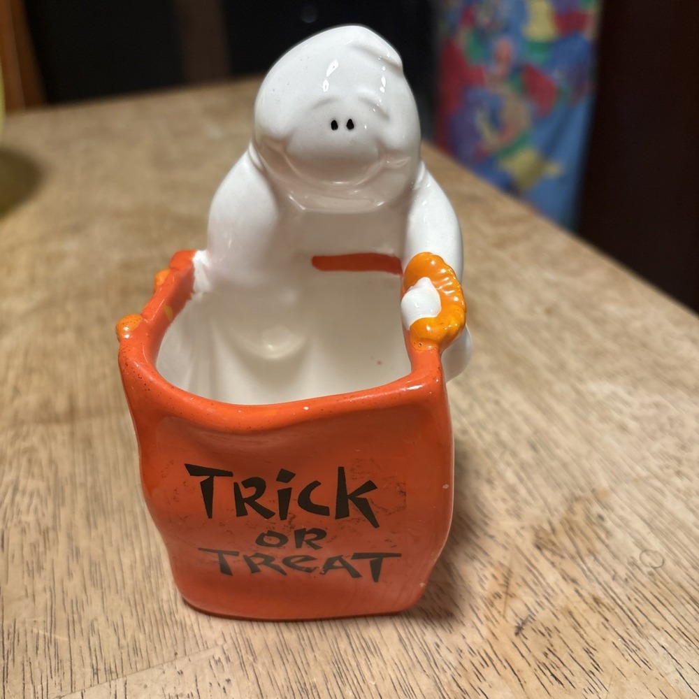 American Greetings Halloween Ghost Trick Or Treat Bag Ceramic Candy Dish Planter
